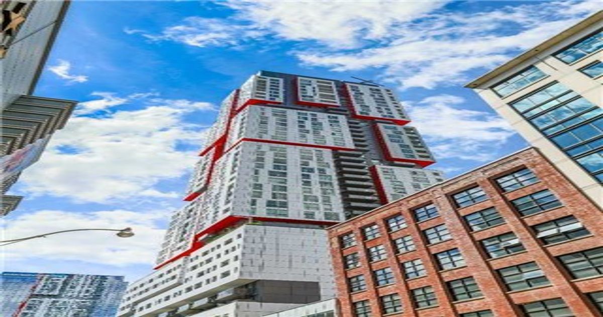318 Richmond St W Toronto