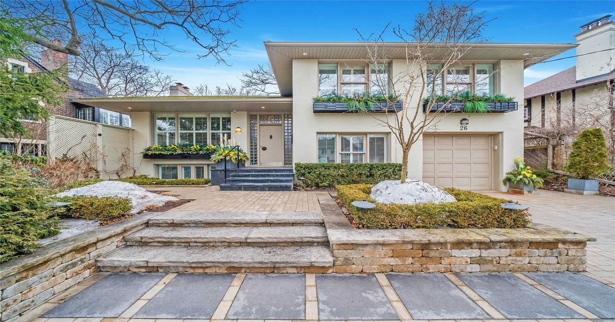 26 Castle Frank Cres Toronto
