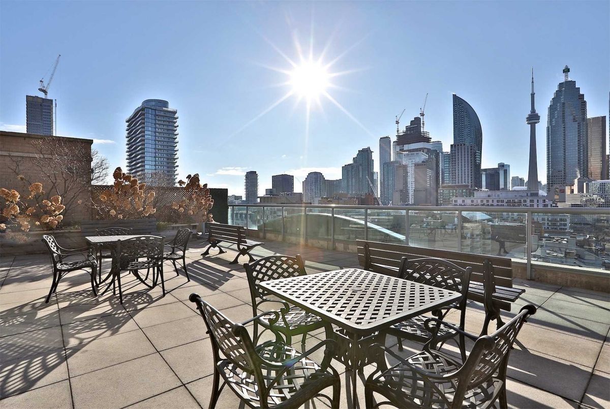 109 Front St E Toronto 109 Front St E Toronto