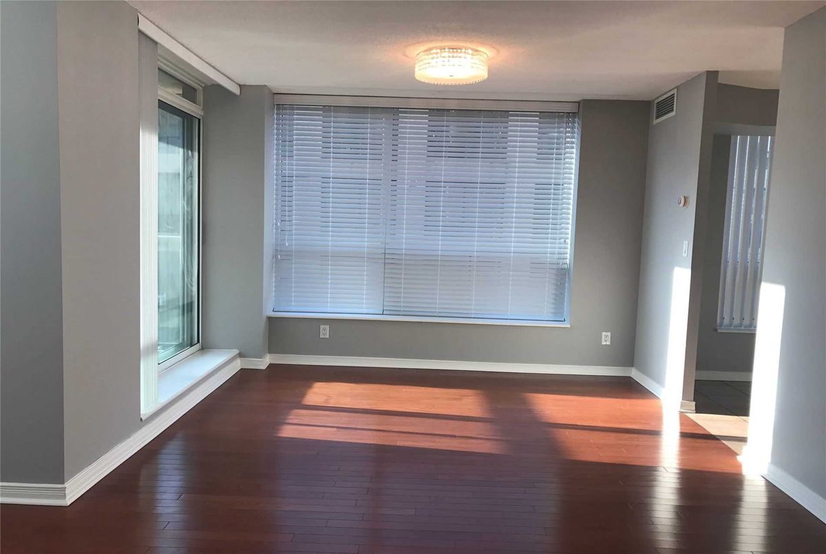 109 Front St E Toronto 109 Front St E Toronto