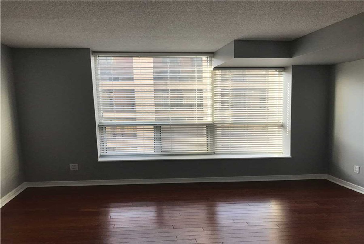 109 Front St E Toronto 109 Front St E Toronto