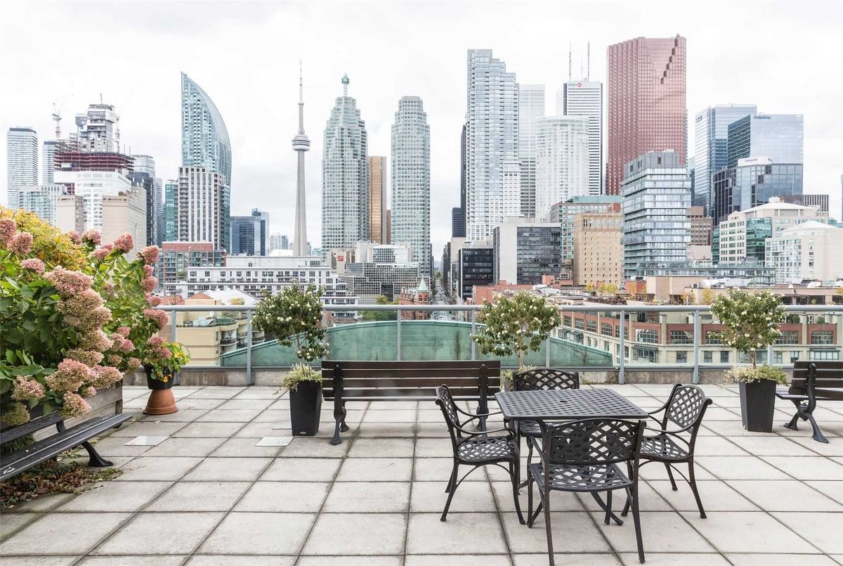 109 Front St E Toronto 109 Front St E Toronto