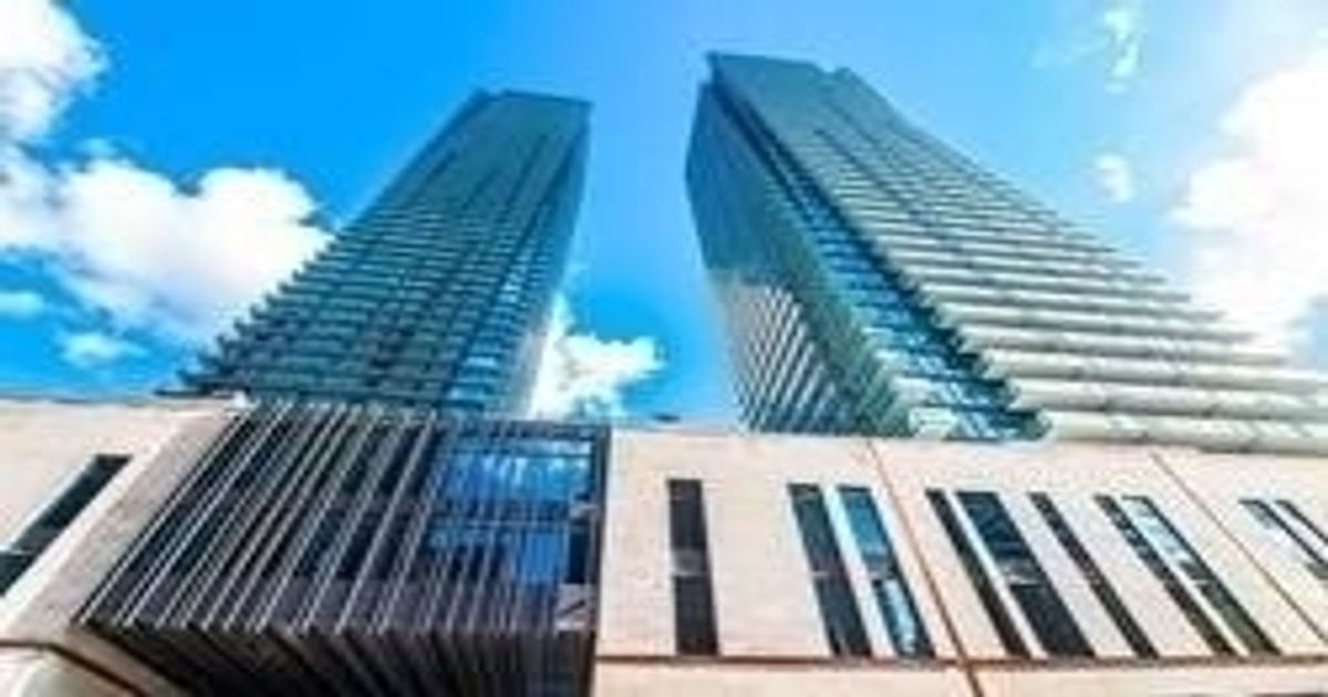 1080 Bay St Toronto
