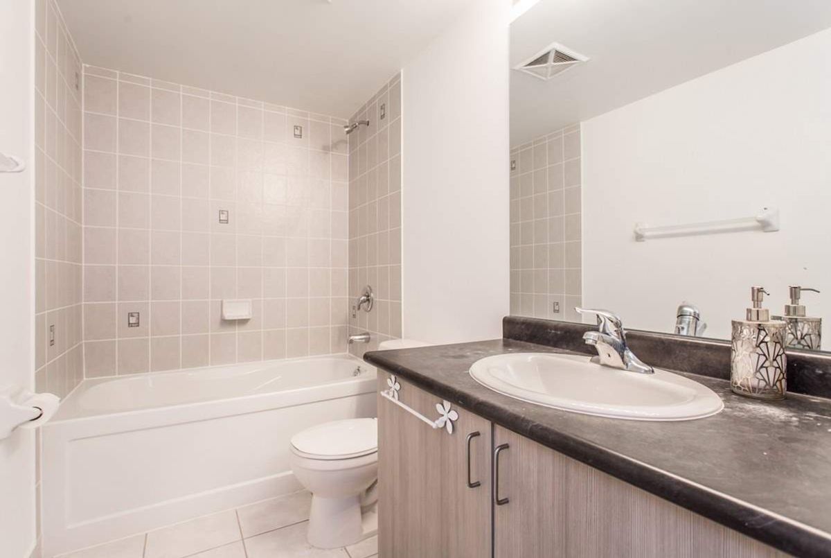 35 Hollywood Ave Toronto 35 Hollywood Ave Toronto