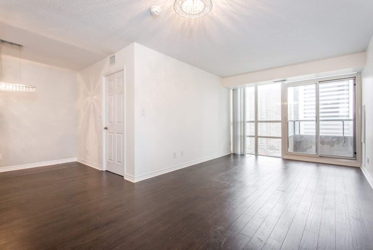 35 Hollywood Ave Toronto 35 Hollywood Ave Toronto