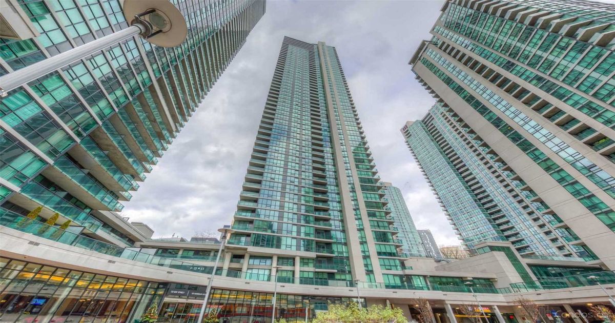 18 Harbour St Toronto