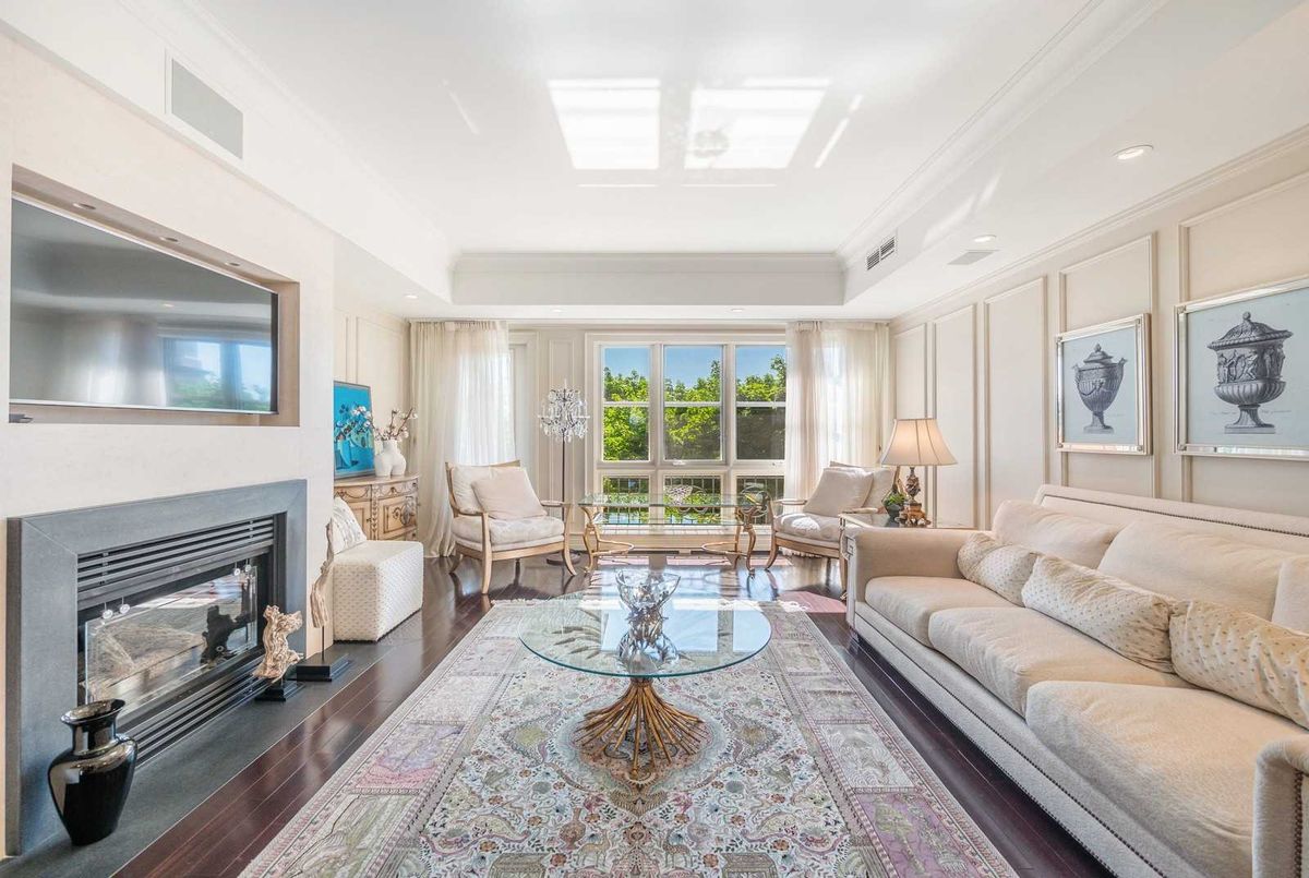 1 Chedington Pl Toronto 1 Chedington Pl Toronto