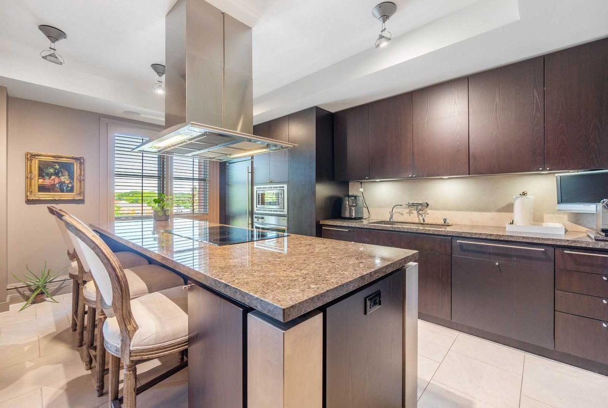 1 Chedington Pl Toronto 1 Chedington Pl Toronto