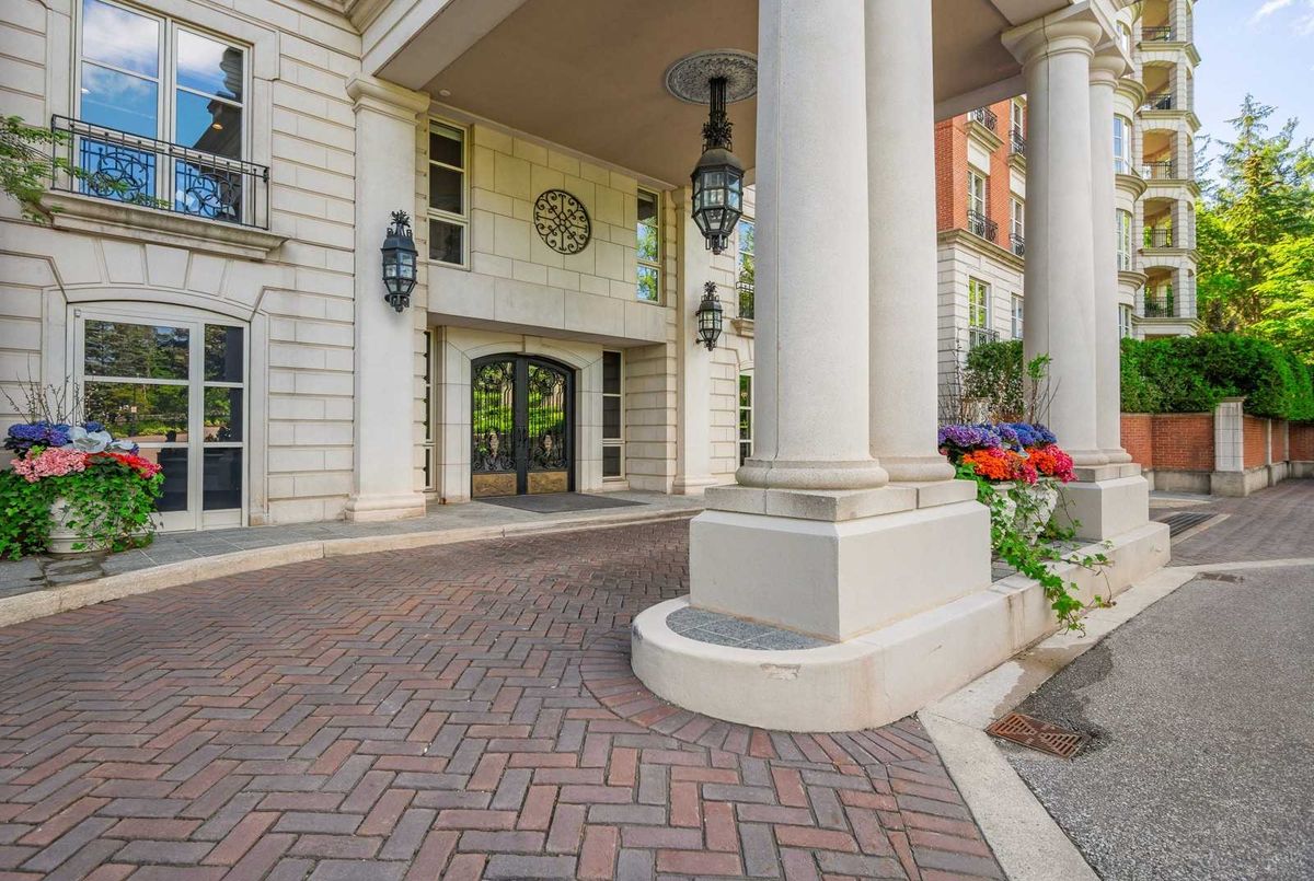 1 Chedington Pl Toronto 1 Chedington Pl Toronto