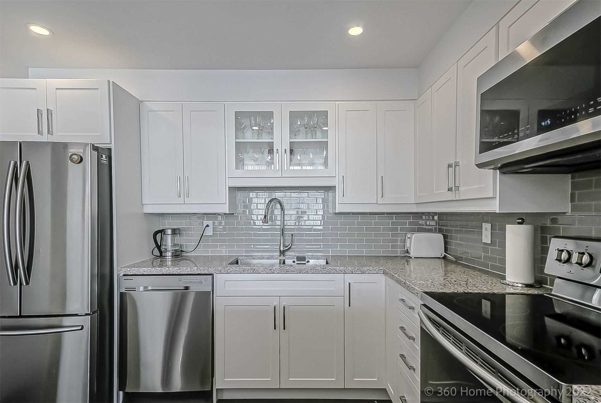 1901 Yonge St Toronto 1901 Yonge St Toronto