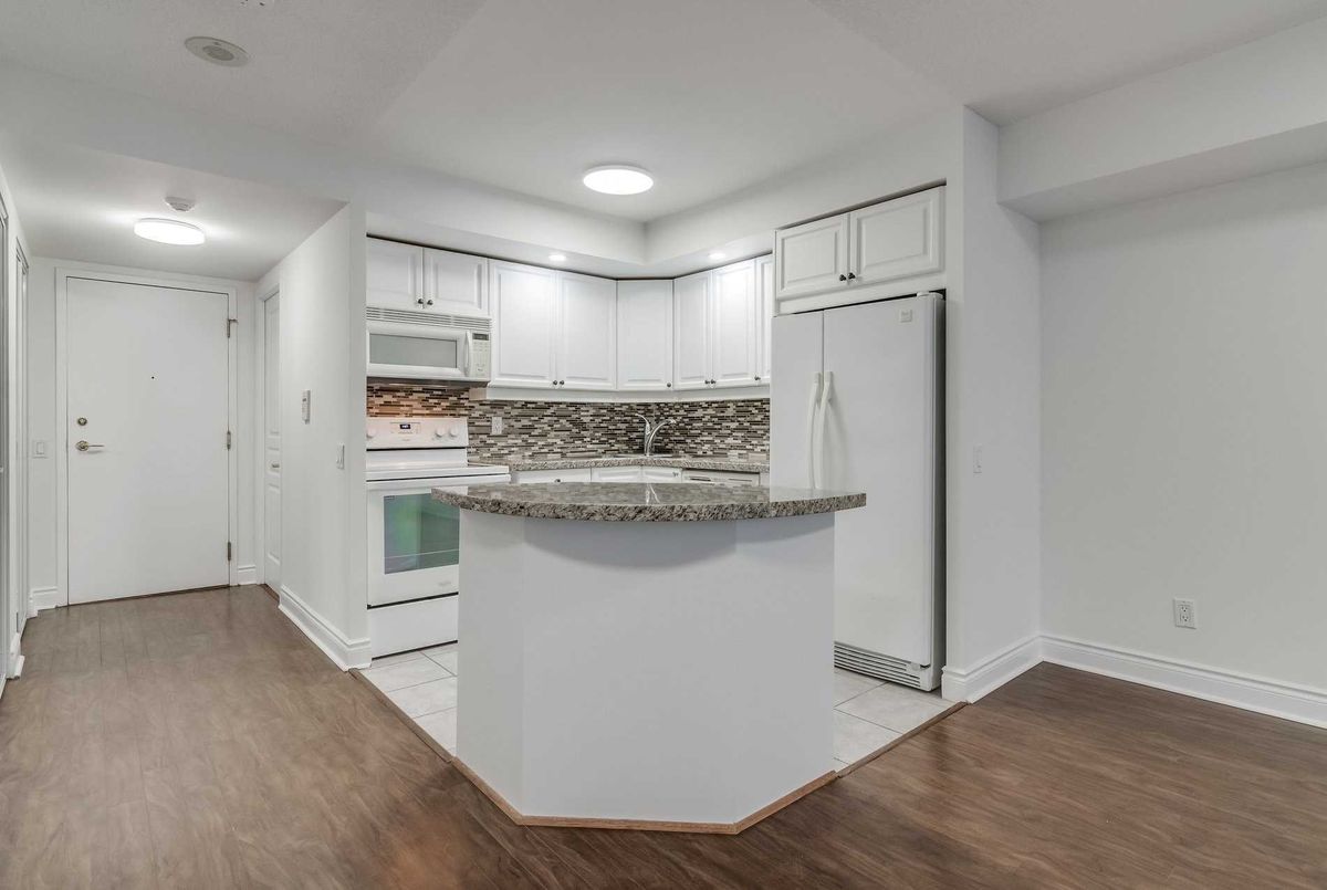 5 Northtown Way Toronto 5 Northtown Way Toronto