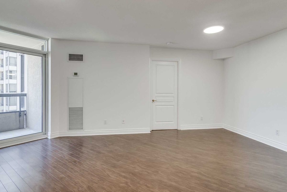 5 Northtown Way Toronto 5 Northtown Way Toronto