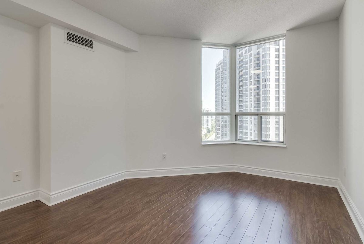 5 Northtown Way Toronto 5 Northtown Way Toronto