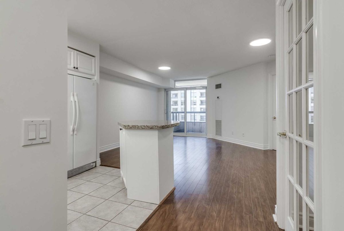 5 Northtown Way Toronto 5 Northtown Way Toronto