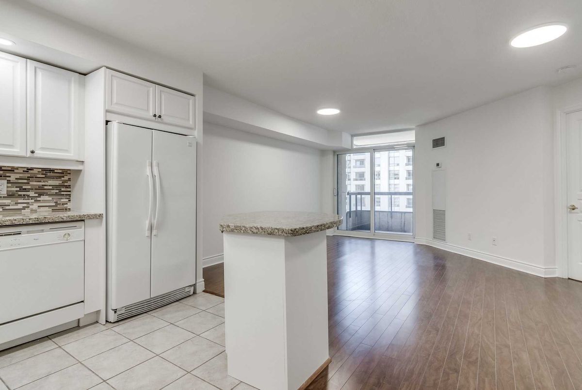 5 Northtown Way Toronto 5 Northtown Way Toronto