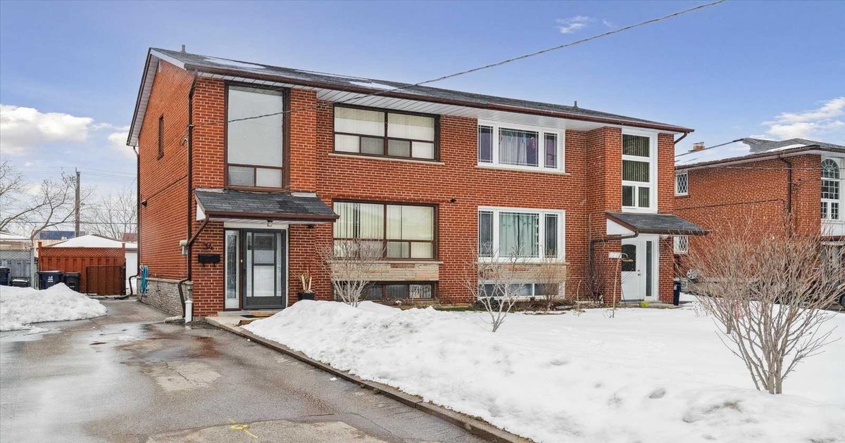 34 Wyndcliff Cres Toronto