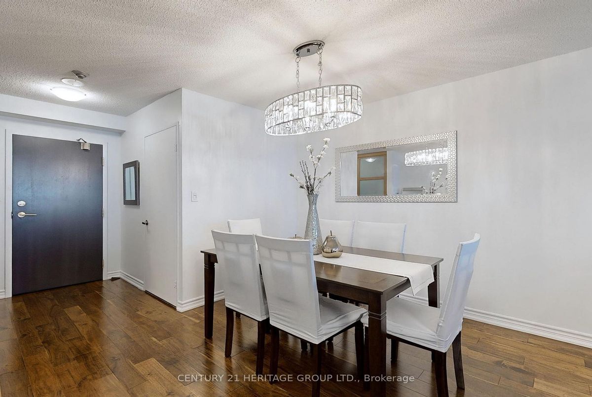 30 Holly St Toronto 30 Holly St Toronto