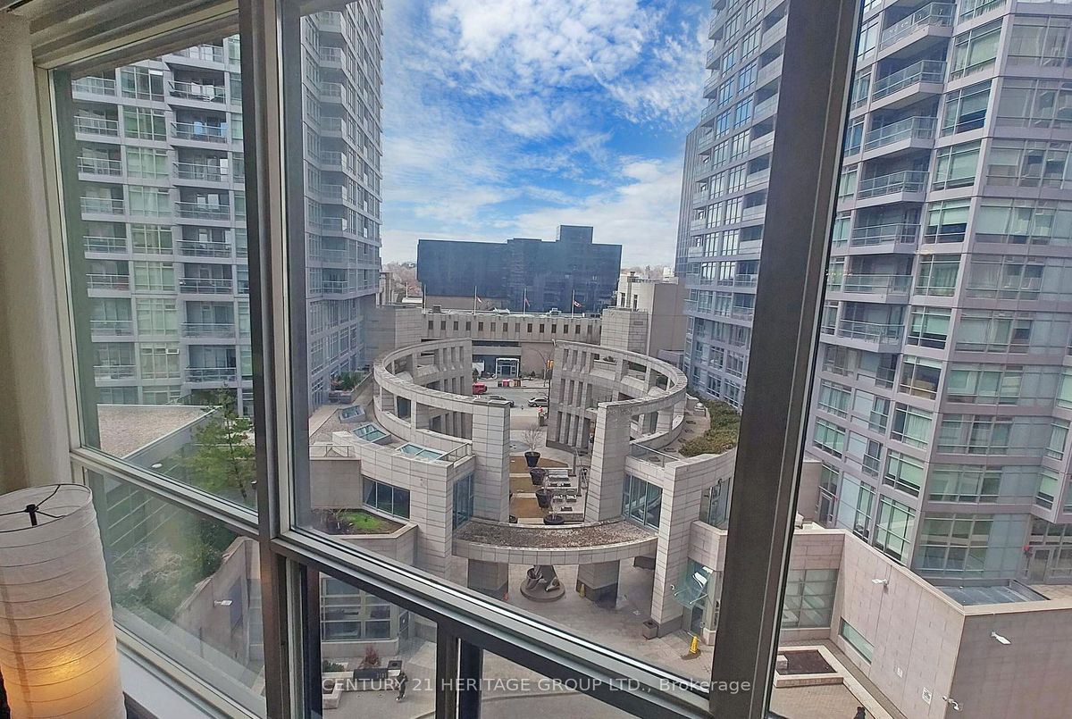 30 Holly St Toronto 30 Holly St Toronto