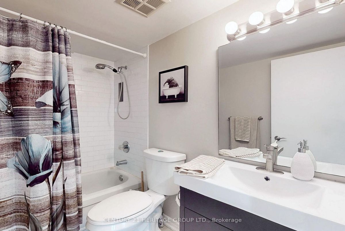 30 Holly St Toronto 30 Holly St Toronto