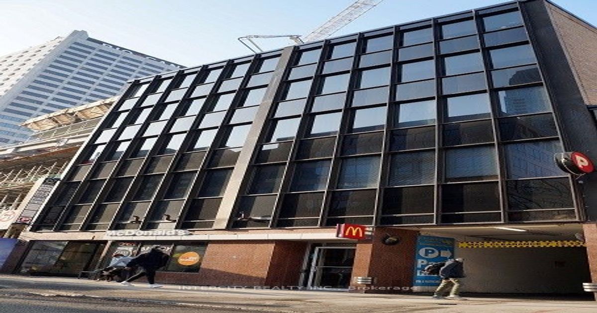 20 Eglinton Ave E Toronto