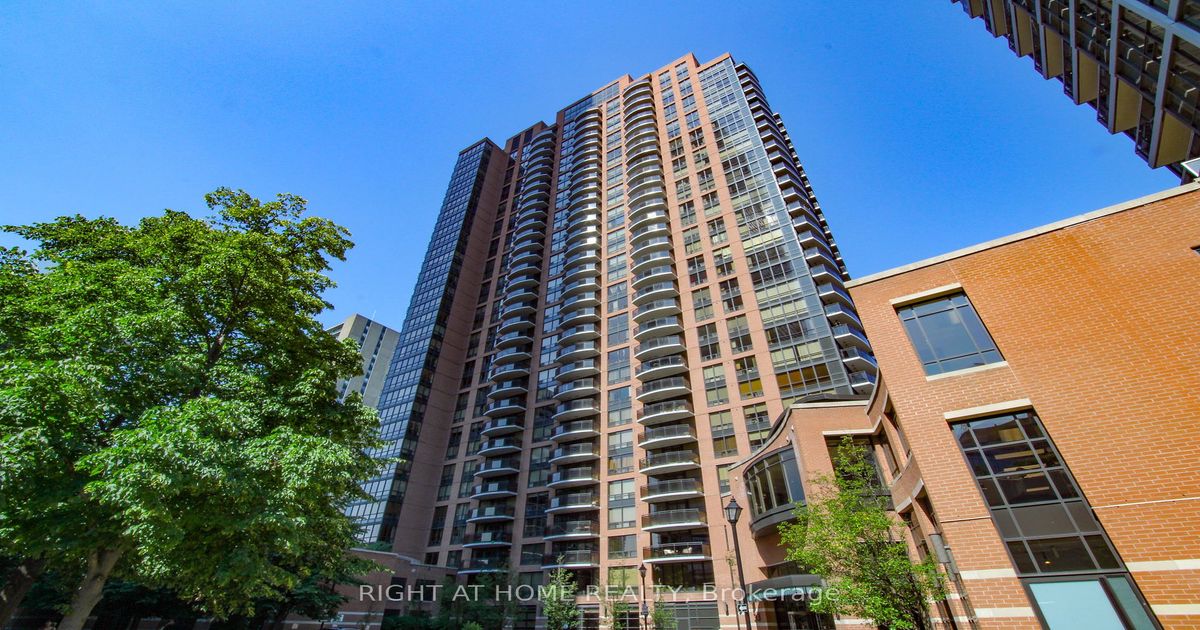 33 Sheppard Ave E Toronto