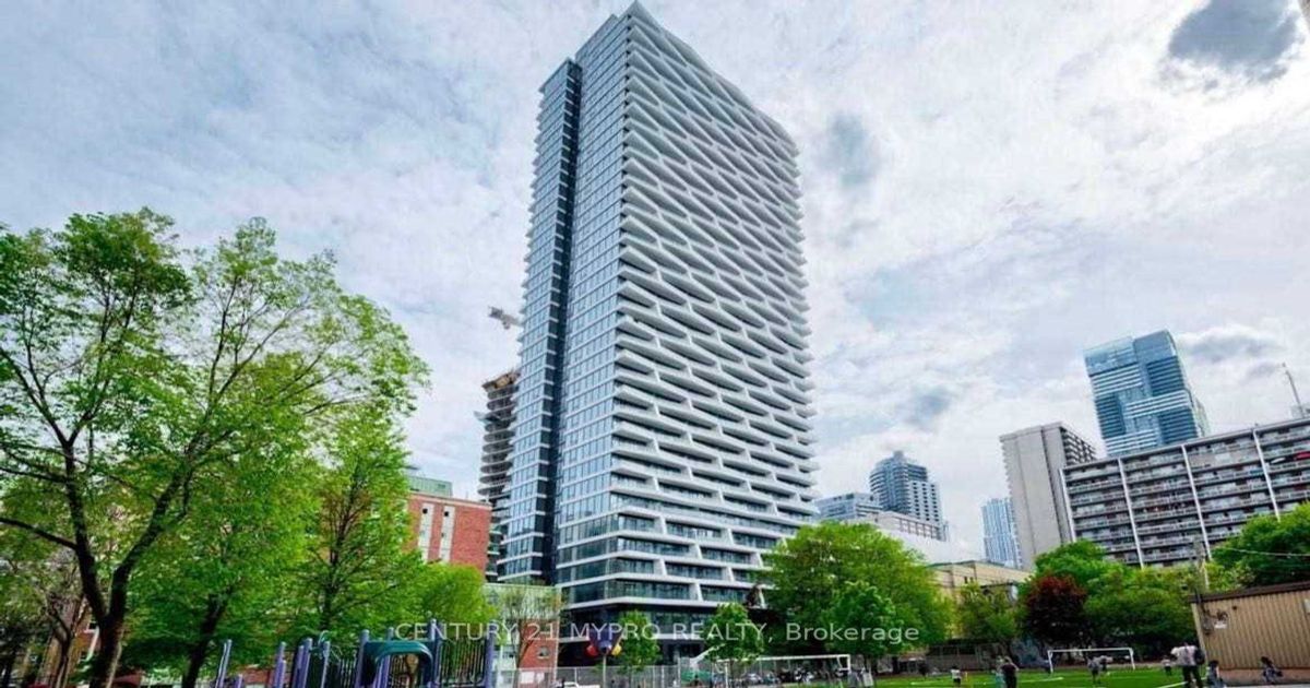 85 Wood St Toronto