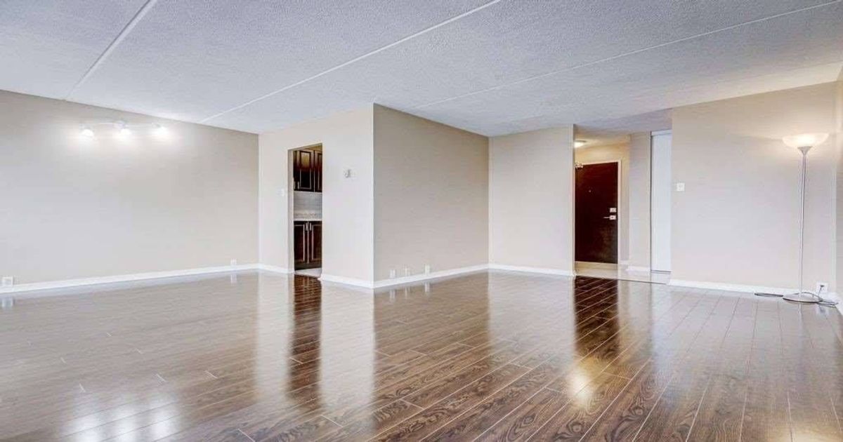 2 Glamorgan Avenue Toronto