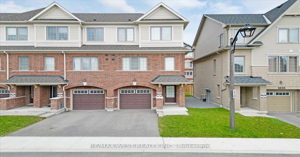 2641 Magdalen Path Oshawa