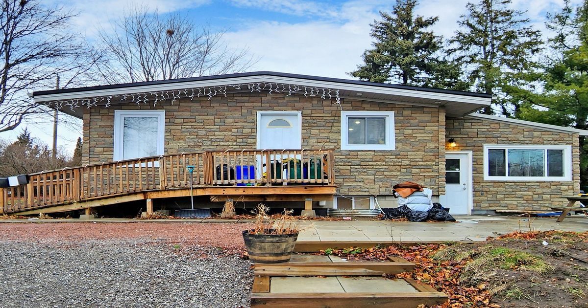 409 Kendalwood Rd Whitby