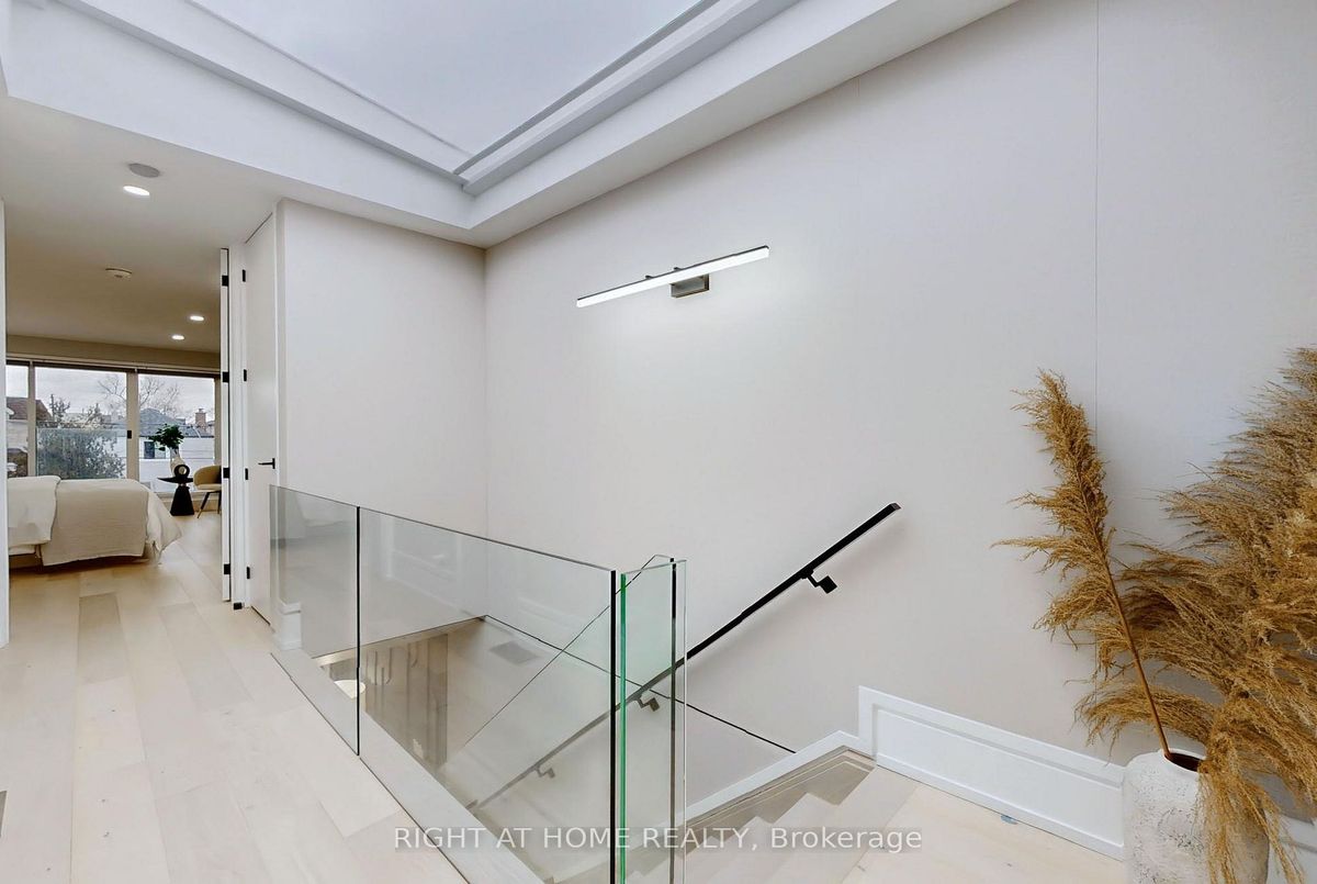 img-gallery