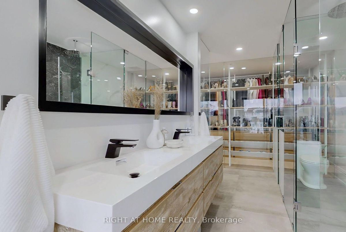 img-gallery