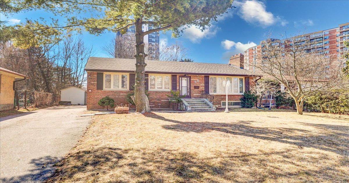 23 Dunelm Street Toronto