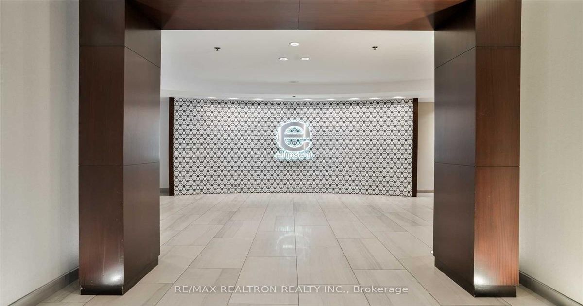 38 Lee Centre Drive Toronto