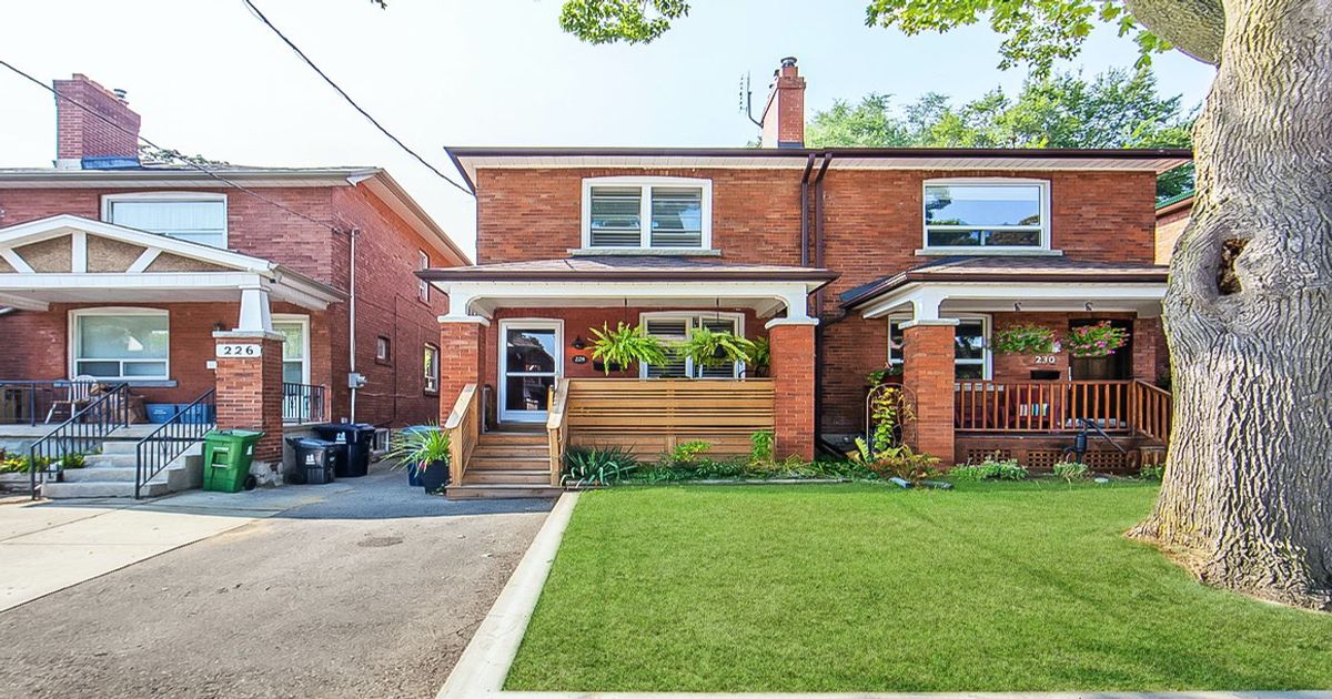 228 Dewhurst Boulevard N Toronto
