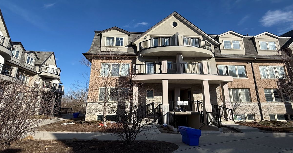 11 Eaton Park Lane Toronto