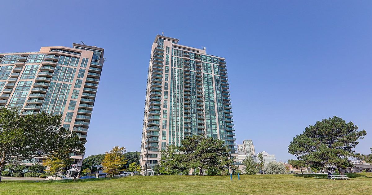 88 Grangeway Avenue Toronto