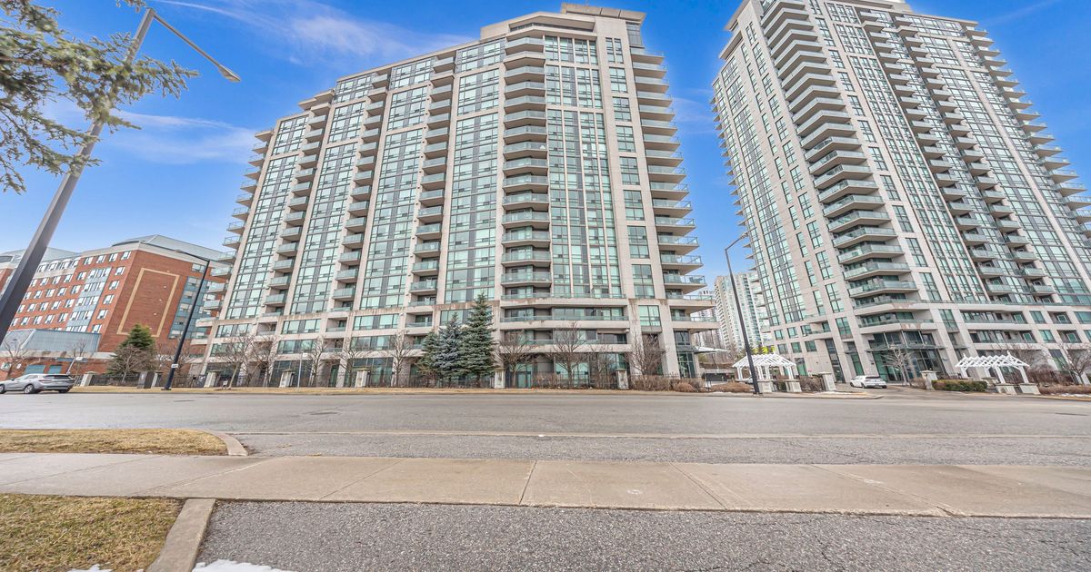 68 Grangeway Avenue Toronto