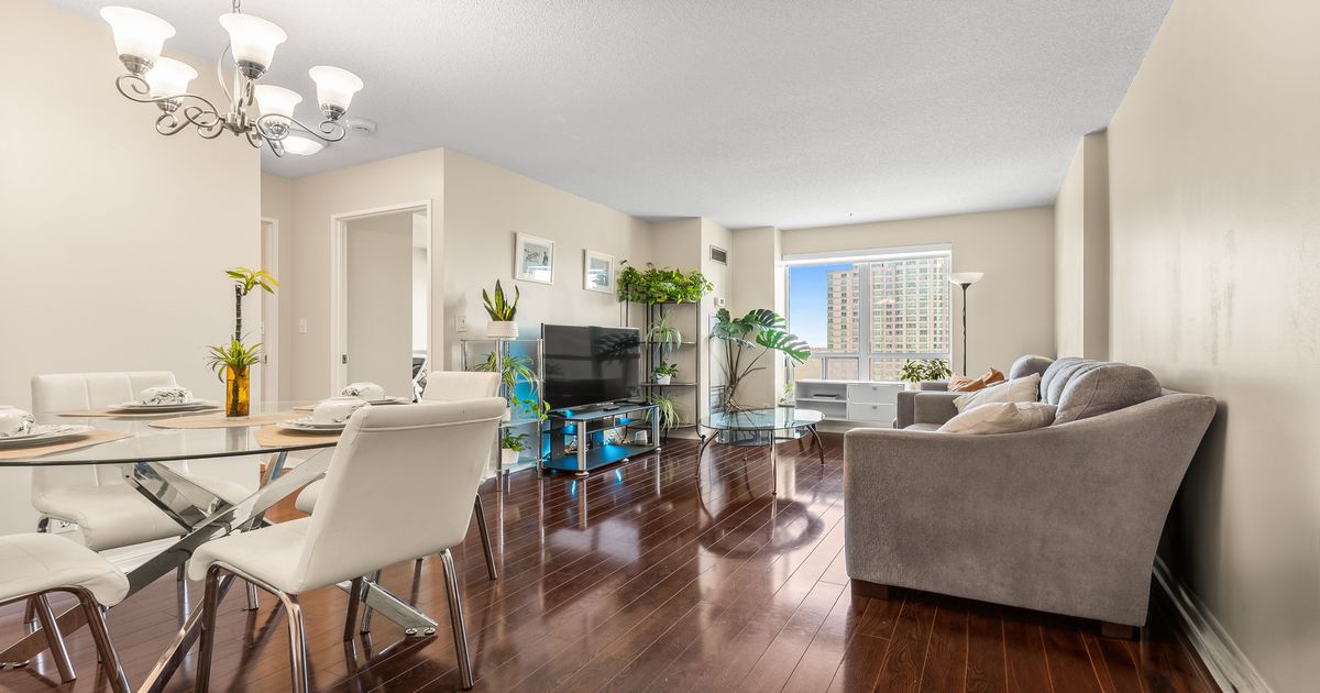 8 Lee Centre Drive Toronto