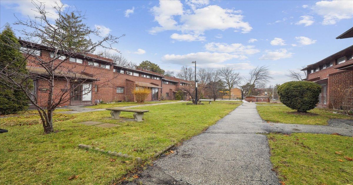 737 Military Trail Toronto