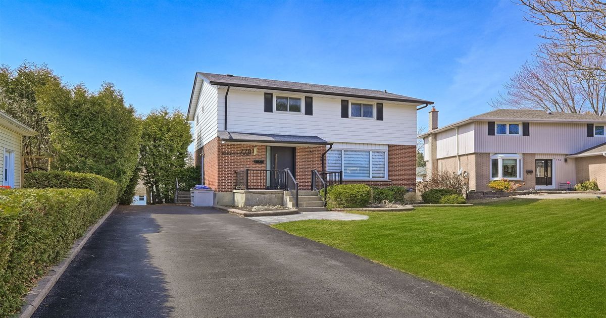 778 Ashley Court Oshawa