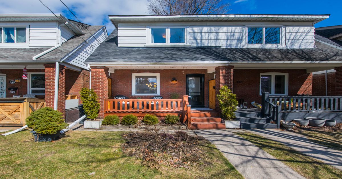 447 Kingswood Road Toronto
