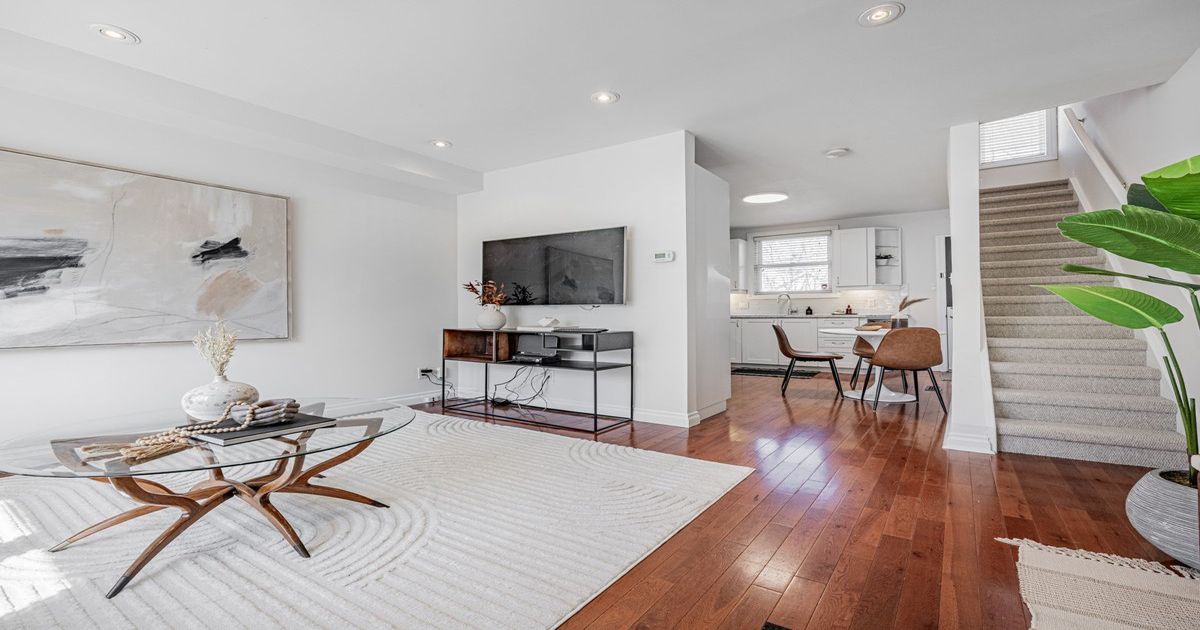 22 Queensdale Avenue Toronto