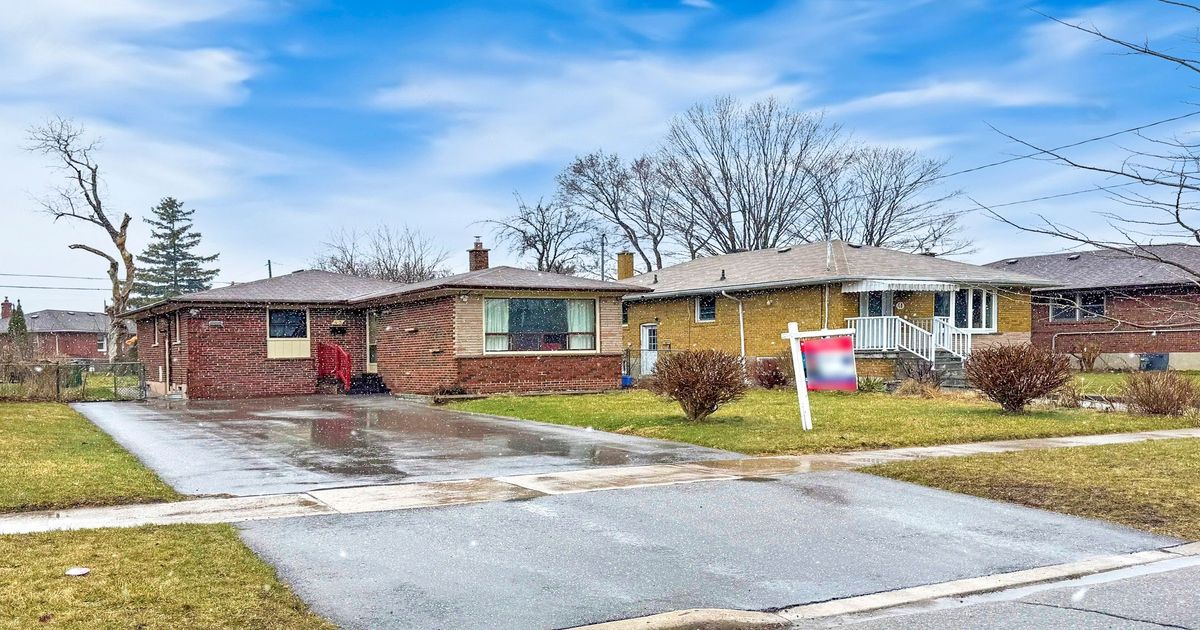 43 GRAYLEE Avenue Toronto
