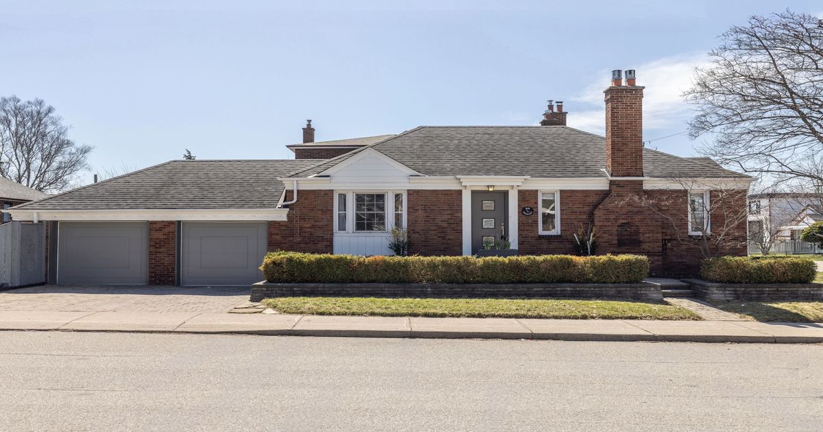 275 Dewhurst Boulevard N Toronto