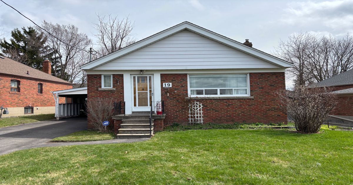 19 Harris Pk Drive Toronto