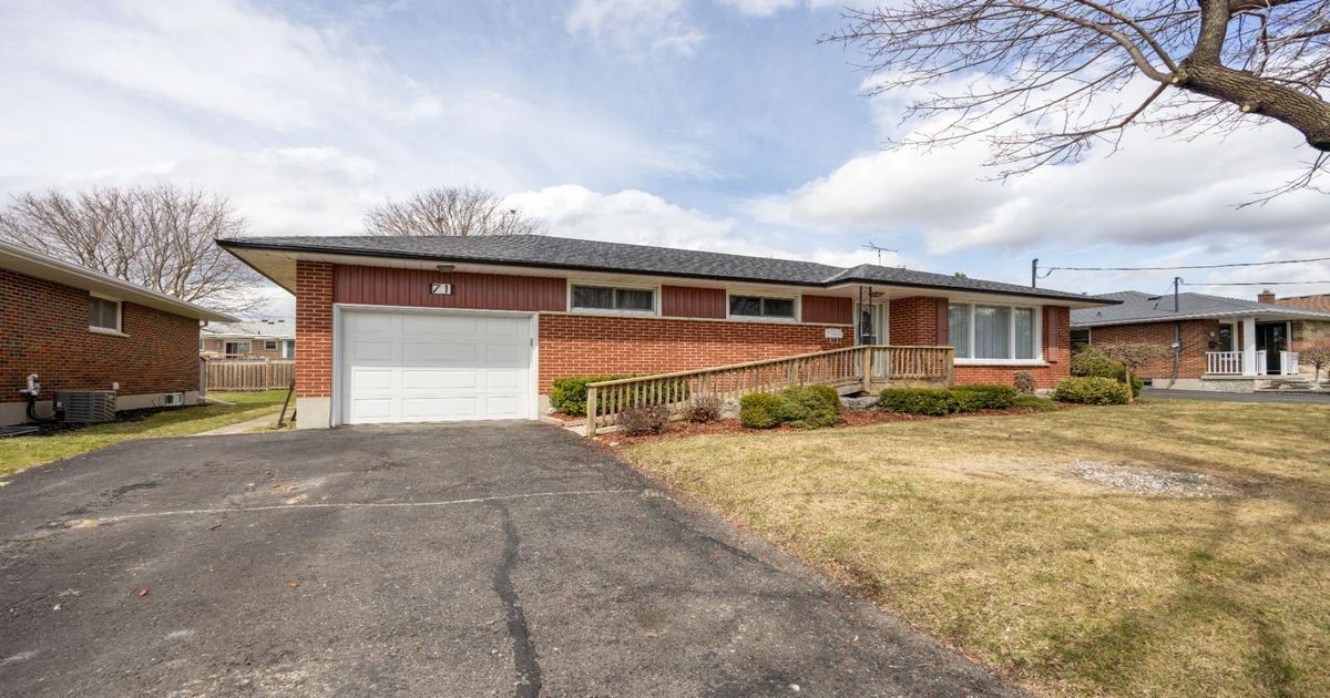 71 Parkway Crescent Clarington
