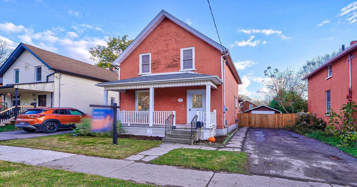 121 Stacey Avenue Oshawa