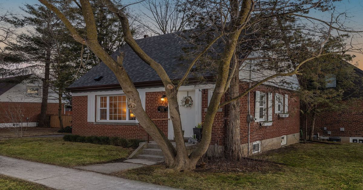 33 Southmead Road Toronto
