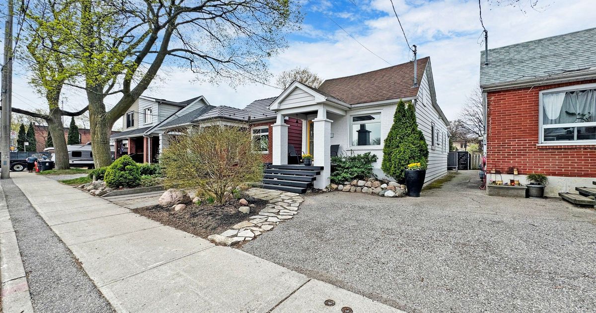242 Gledhill Avenue Toronto