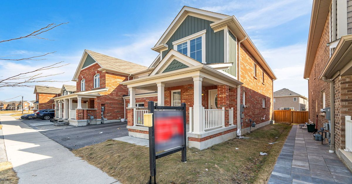 1029 Dragonfly Avenue Pickering